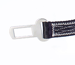 シートベルトのバックルに直接装着