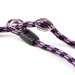 スライド金具でサイズ調整